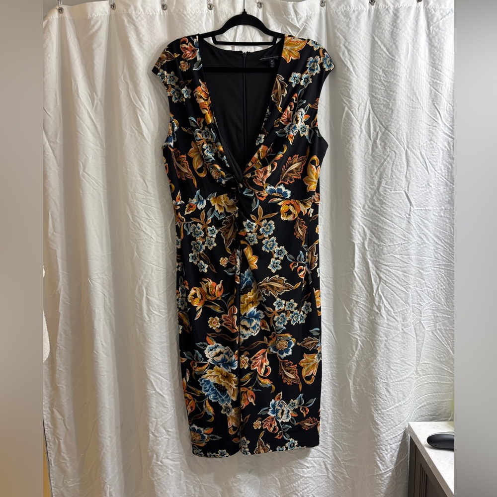 White House Black Market Dress. Size 18.